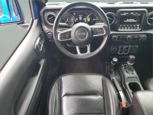 Used 2021 Jeep Wrangler Unlimited Sahara image 8