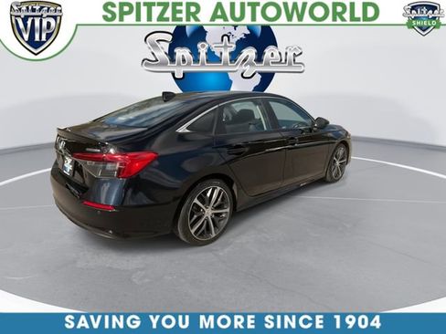 Used 2022 Honda Civic Touring image 3