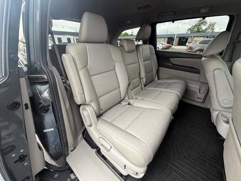 Used 2012 Honda Odyssey EX-L image 16