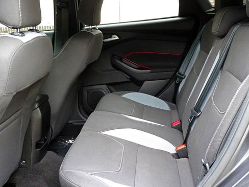 Used 2017 Ford Focus ST image 14