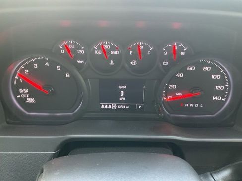 Used 2025 Chevrolet Silverado 1500 Custom image 12