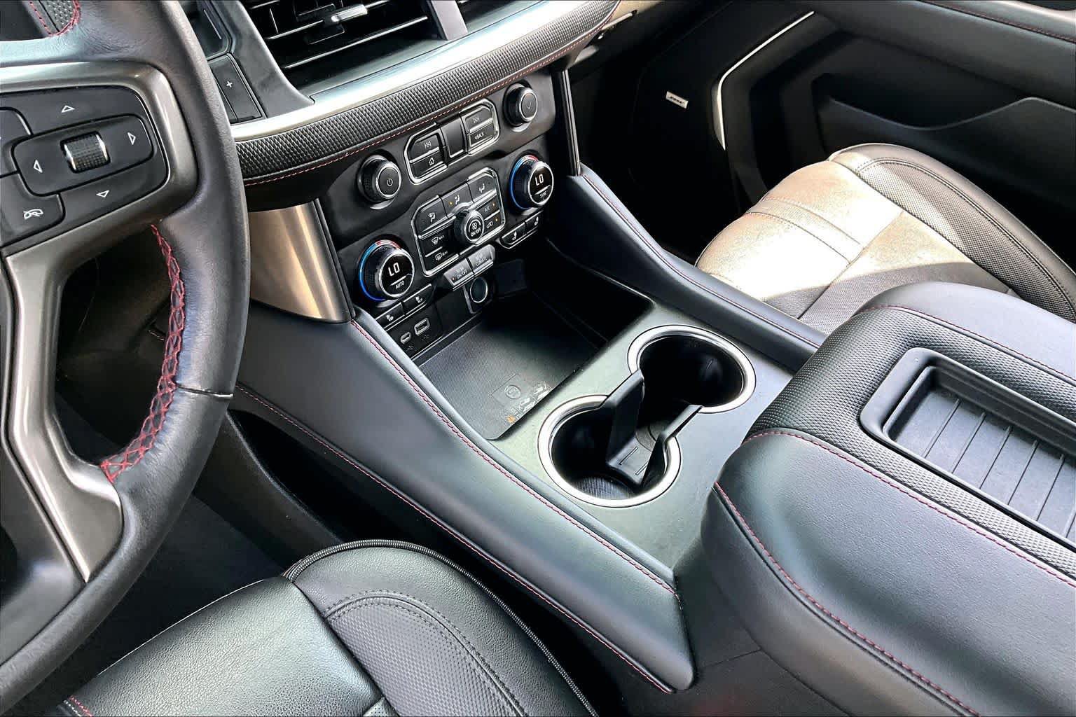 Used 2022 Chevrolet Tahoe RST w/ Sport Performance Package AWD/4WD image 17