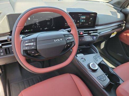 New 2026 Kia Sportage SX Prestige AWD/4WD image 2