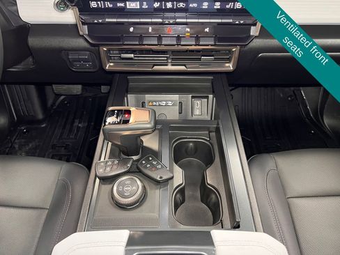 Used 2025 GMC Hummer EV 2X AWD/4WD image 12