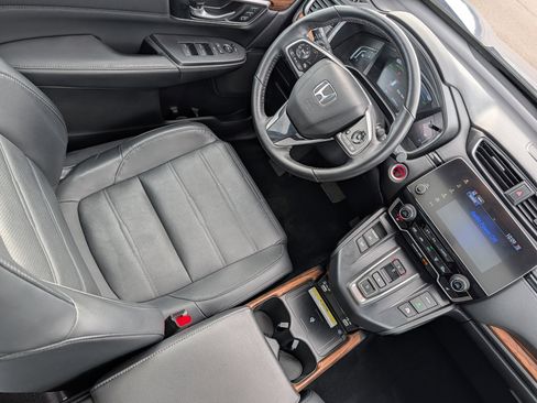 Used 2022 Honda CR-V Touring image 9