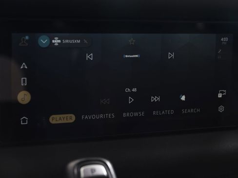 Used 2023 Land Rover Defender 110 SE image 41