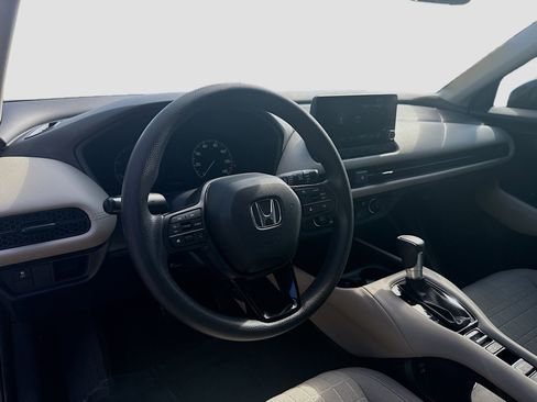 Used 2025 Honda HR-V LX image 5