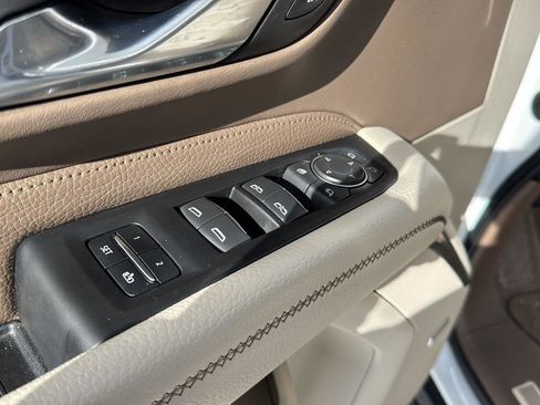 Used 2023 GMC Yukon Denali w/ Denali Reserve Package image 32