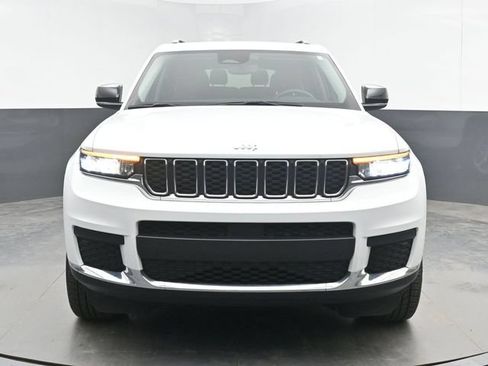 Used 2023 Jeep Grand Cherokee L Laredo RWD image 3