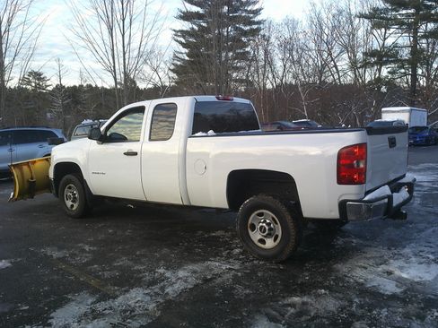 Used 2010 GMC Sierra 2500 W/T w/ Snow Plow Prep Package image 6