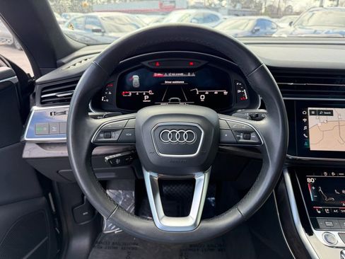 Used 2021 Audi Q8 Premium Plus w/ Premium Plus Package image 16