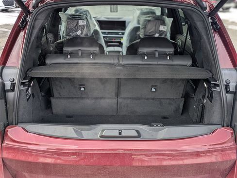 New 2025 BMW X7 xDrive40i w/ Premium Package image 8