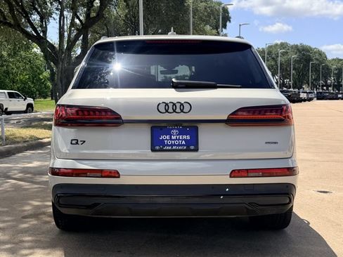 Used 2022 Audi Q7 3.0T Prestige AWD/4WD image 9