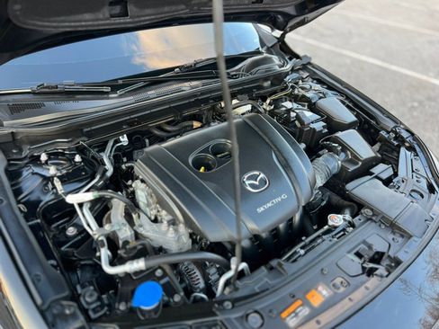 Used 2020 MAZDA MAZDA3 AWD Sedan w/ Preferred Package image 34