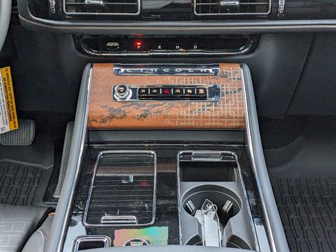 New 2025 Lincoln Aviator Black Label image 21