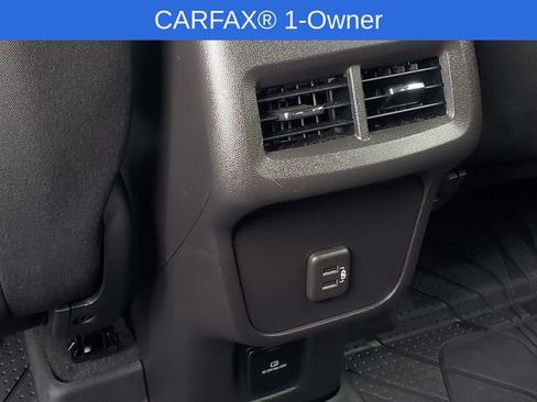 Used 2024 Chevrolet Equinox LT image 30