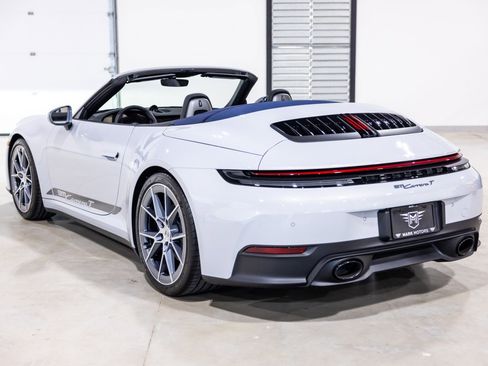 Used 2026 Porsche 911 Carrera T RWD image 7