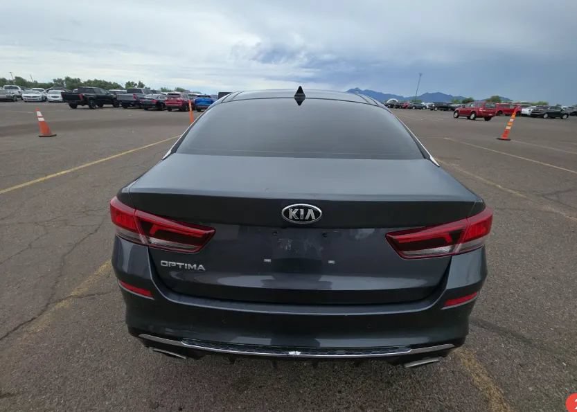 Used 2020 Kia Optima SE FWD image 4