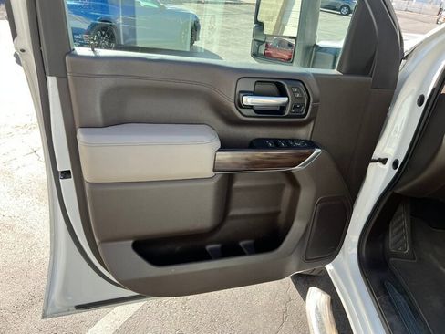 Used 2020 GMC Sierra 2500 SLT w/ Driver Alert Package I image 24