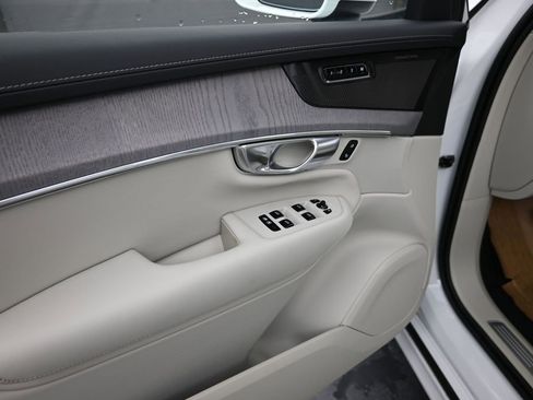 New 2026 Volvo XC90 B6 Ultra image 10