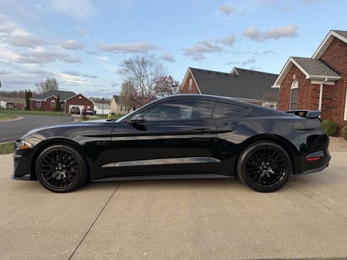 Used 2019 Ford Mustang GT w/ GT Performance Package image 7