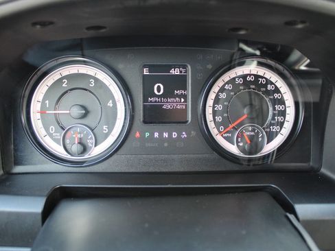 Used 2018 RAM 2500 Big Horn image 31