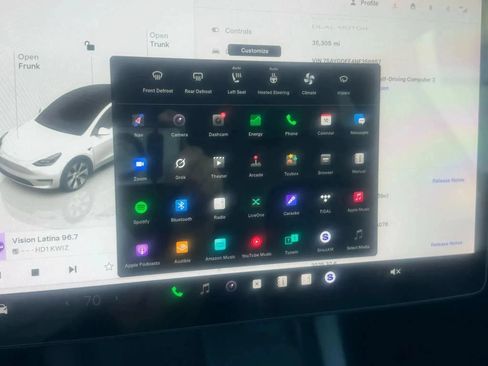 Used 2021 Tesla Model Y Long Range AWD/4WD image 16