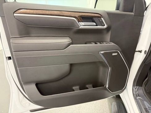 New 2026 GMC Sierra 1500 Elevation w/ Elevation Premium Package AWD/4WD image 12