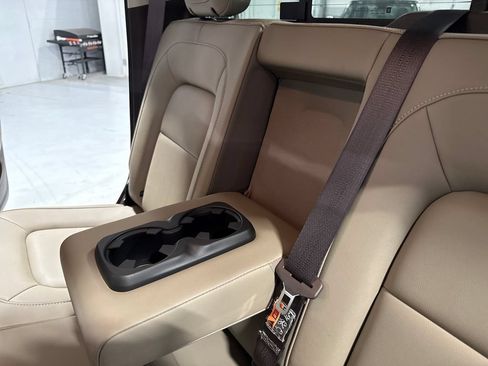 Used 2018 GMC Canyon SLT w/ Driver Alert Package AWD/4WD image 38