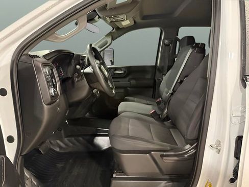 Used 2024 GMC Sierra 2500 Pro w/ Convenience Package image 10