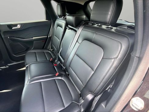 Used 2025 Ford Escape Platinum AWD/4WD image 18