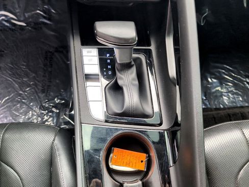 Used 2023 Hyundai Elantra Limited w/ Winter Weather Package image 24