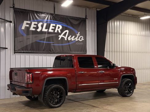 Used 2016 GMC Sierra 1500 SLT w/ All-Terrain Package AWD/4WD image 6