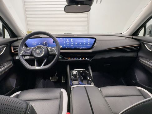 Certified 2025 Buick Envision Sport Touring image 15