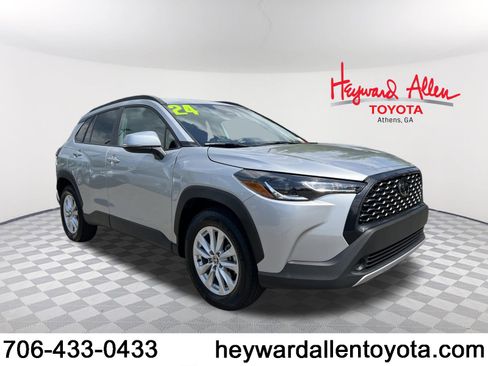 Certified 2024 Toyota Corolla Cross LE FWD image 1