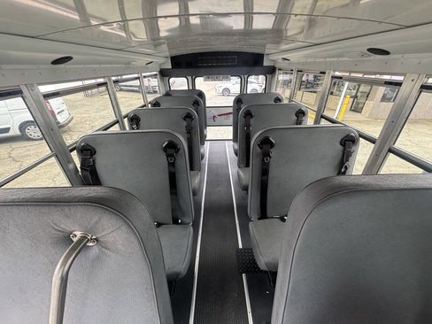 Used 2008 Chevrolet Express 3500 w/ School Bus Package image 11