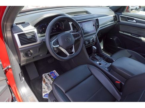 Used 2021 Volkswagen Atlas Cross Sport SEL FWD image 10