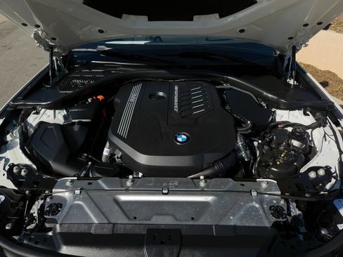 Used 2024 BMW M340i w/ Premium Package image 25