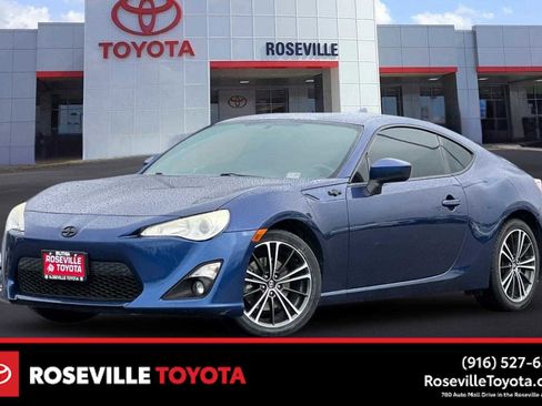 Used 2013 Scion FR-S image 1