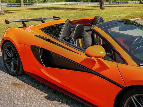 Used 2019 McLaren 570S Spider image 80