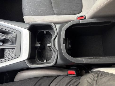 Used 2024 Toyota RAV4 XLE image 18