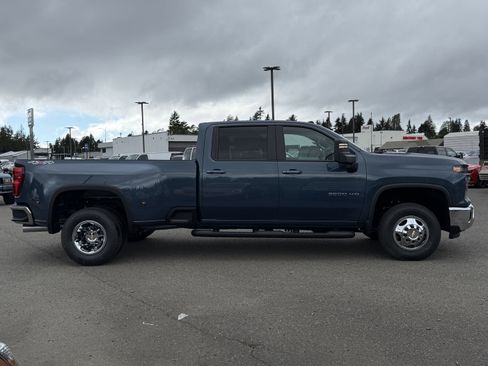New 2026 Chevrolet Silverado 3500 LT w/ All Star Edition AWD/4WD image 6
