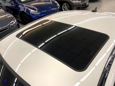 Used 2011 Mercedes-Benz C 300 4dr Sdn C 300 Sport RWD image 8