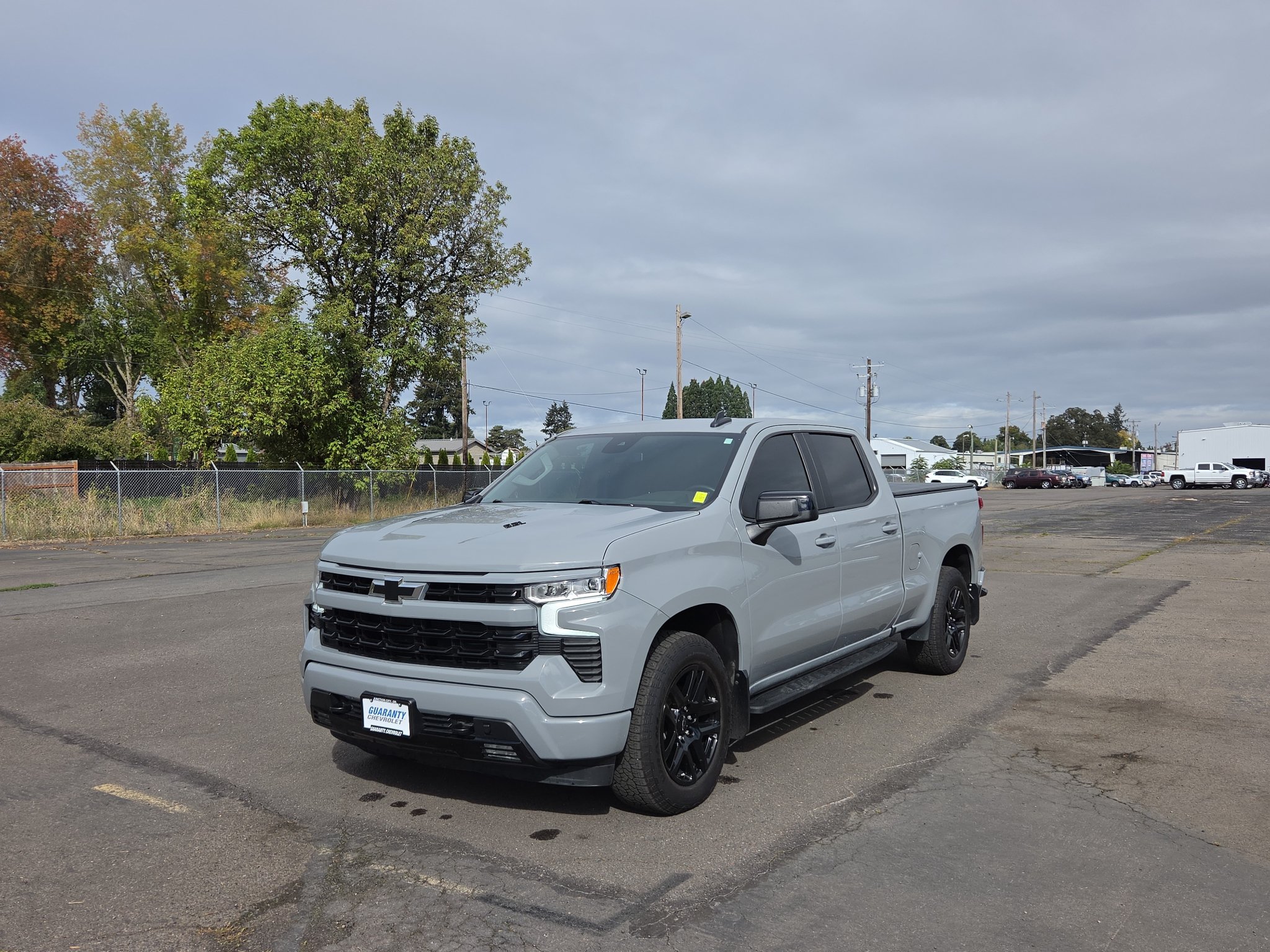 Used 2024 Chevrolet Silverado 1500 RST w/ Z71 Off-Road Package AWD/4WD image 3