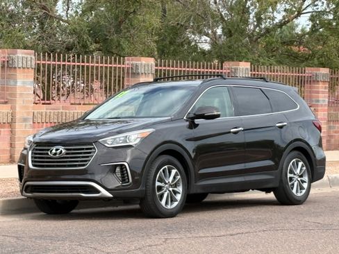 Used 2017 Hyundai Santa Fe Limited FWD image 1