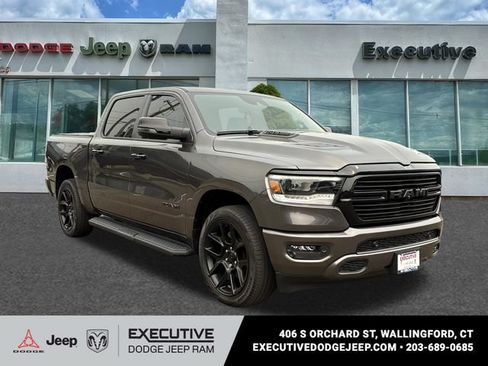 Used 2023 RAM 1500 Laramie AWD/4WD image 5