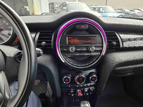 Used 2016 MINI Cooper S image 16