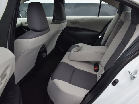 Used 2025 Toyota Corolla LE w/ Convenience Package FWD image 12