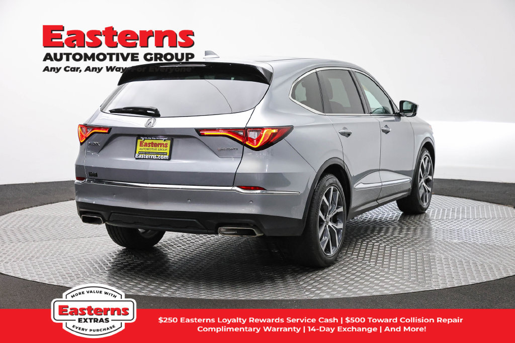 Used 2023 Acura MDX w/ Technology Package AWD/4WD image 6