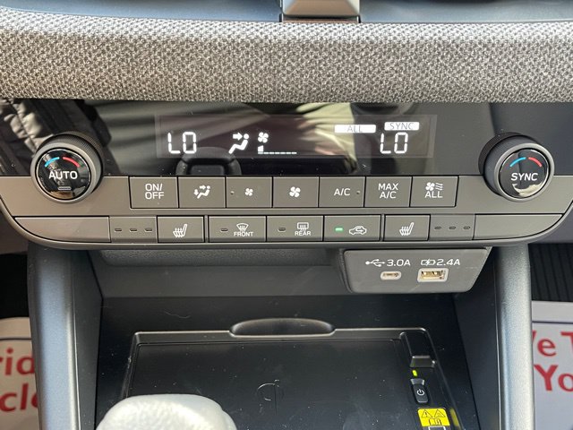 New 2026 Subaru Outback Limited AWD/4WD image 12